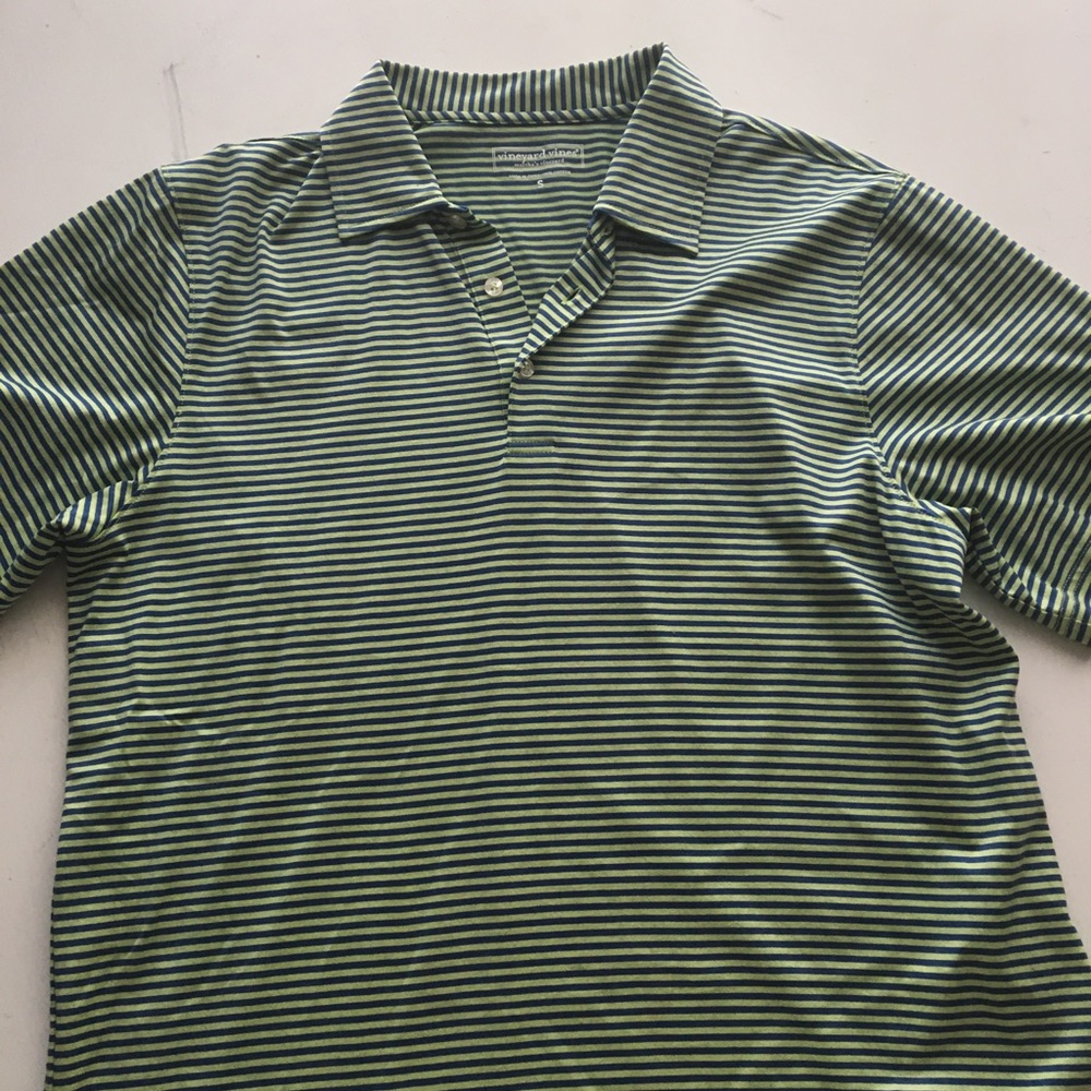 Vineyard Vines men’s golf performance polo